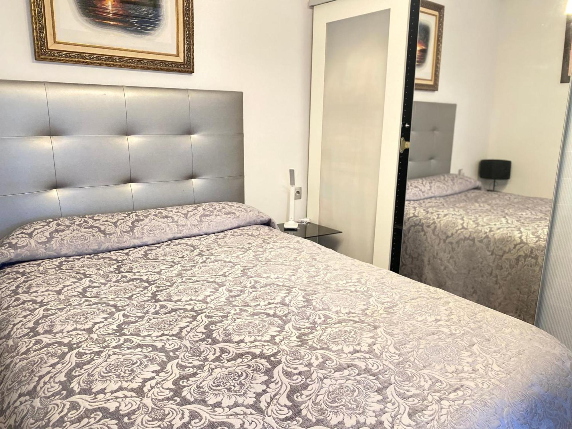 Shared Apartment! Piso Compartido! Общая Квартира! เซบีญา ภายนอก รูปภาพ